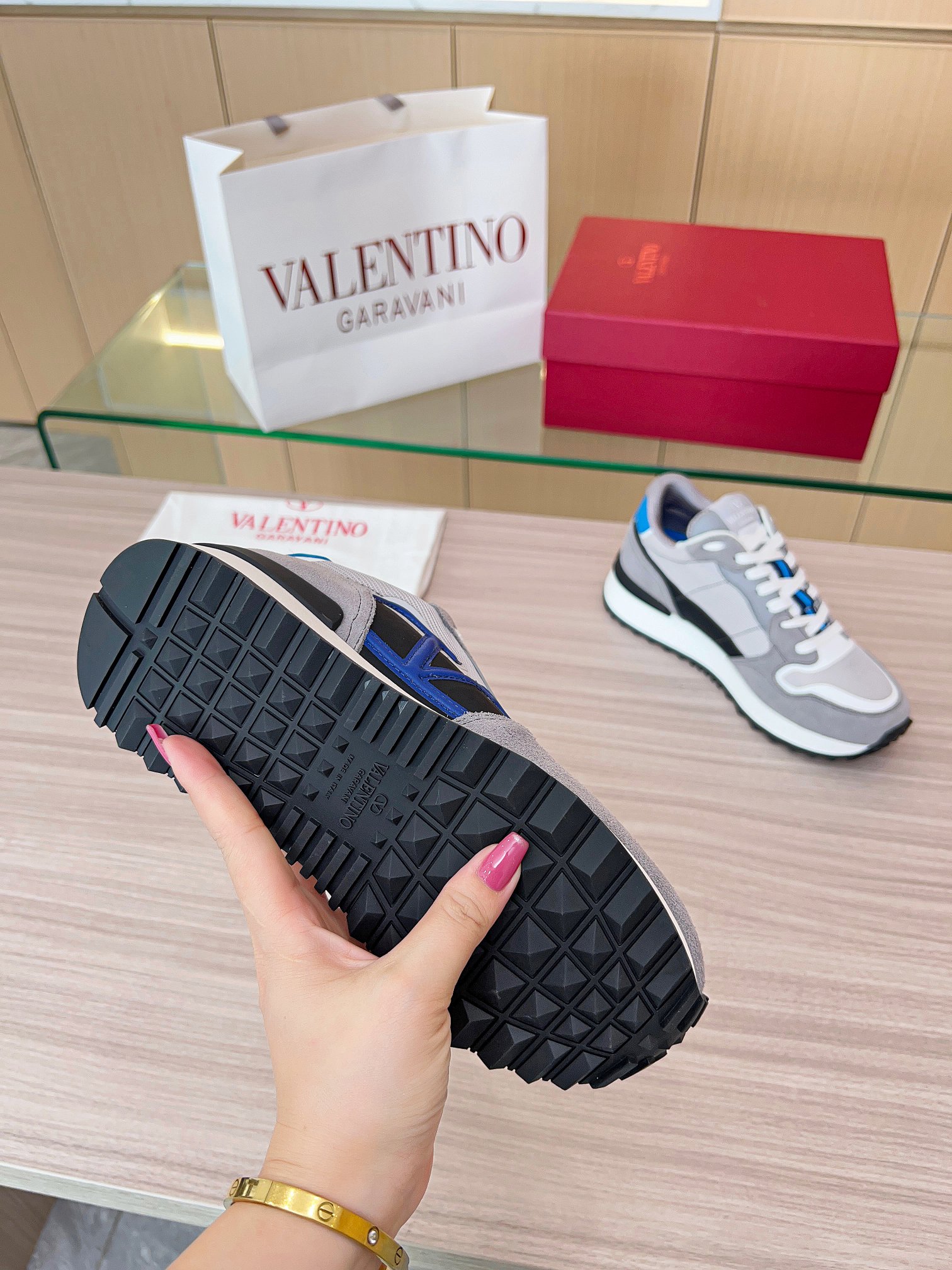 Valentino's New Casual & Trendy Couples' Sneakers
