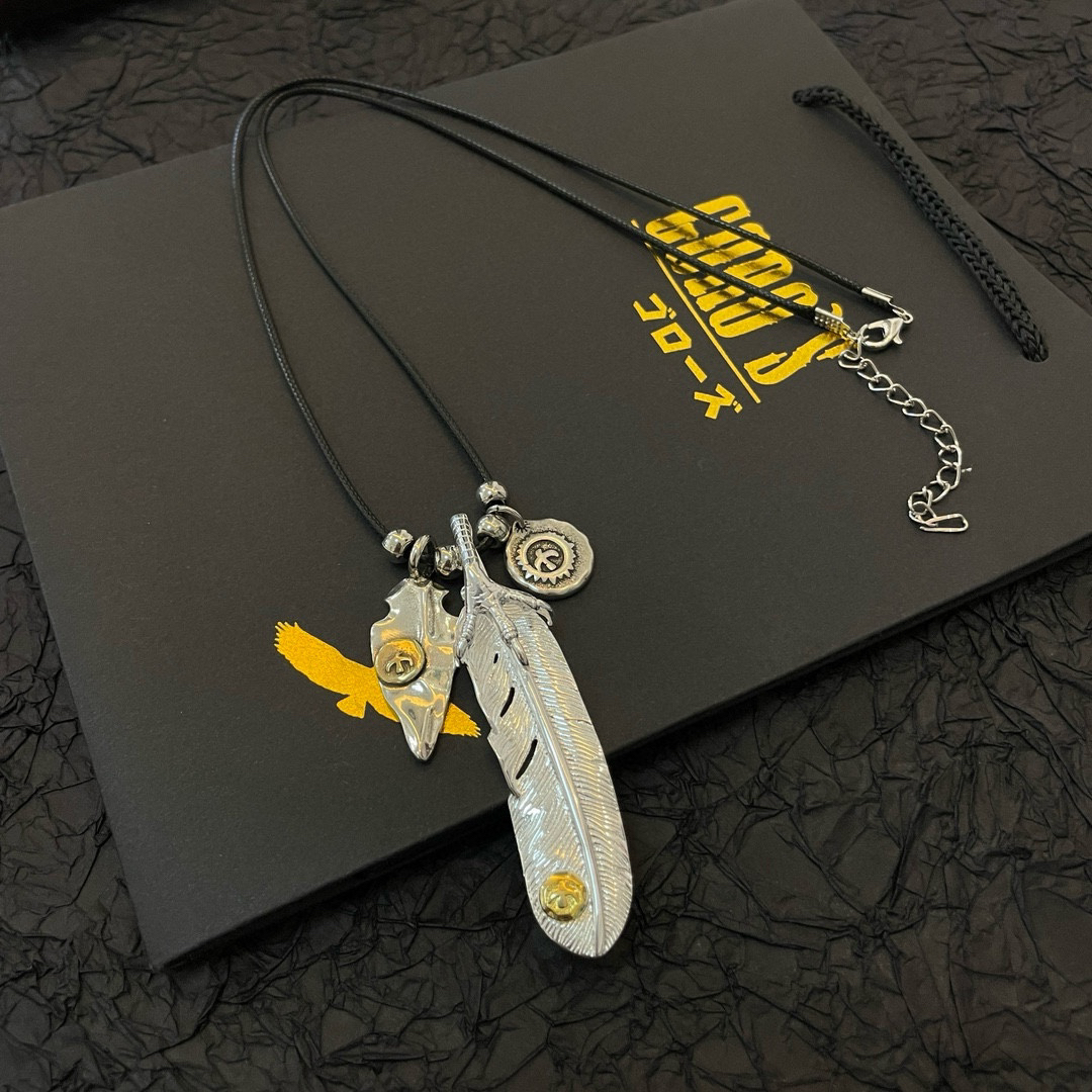 Goro's Takahashi Classic Feather Pendant