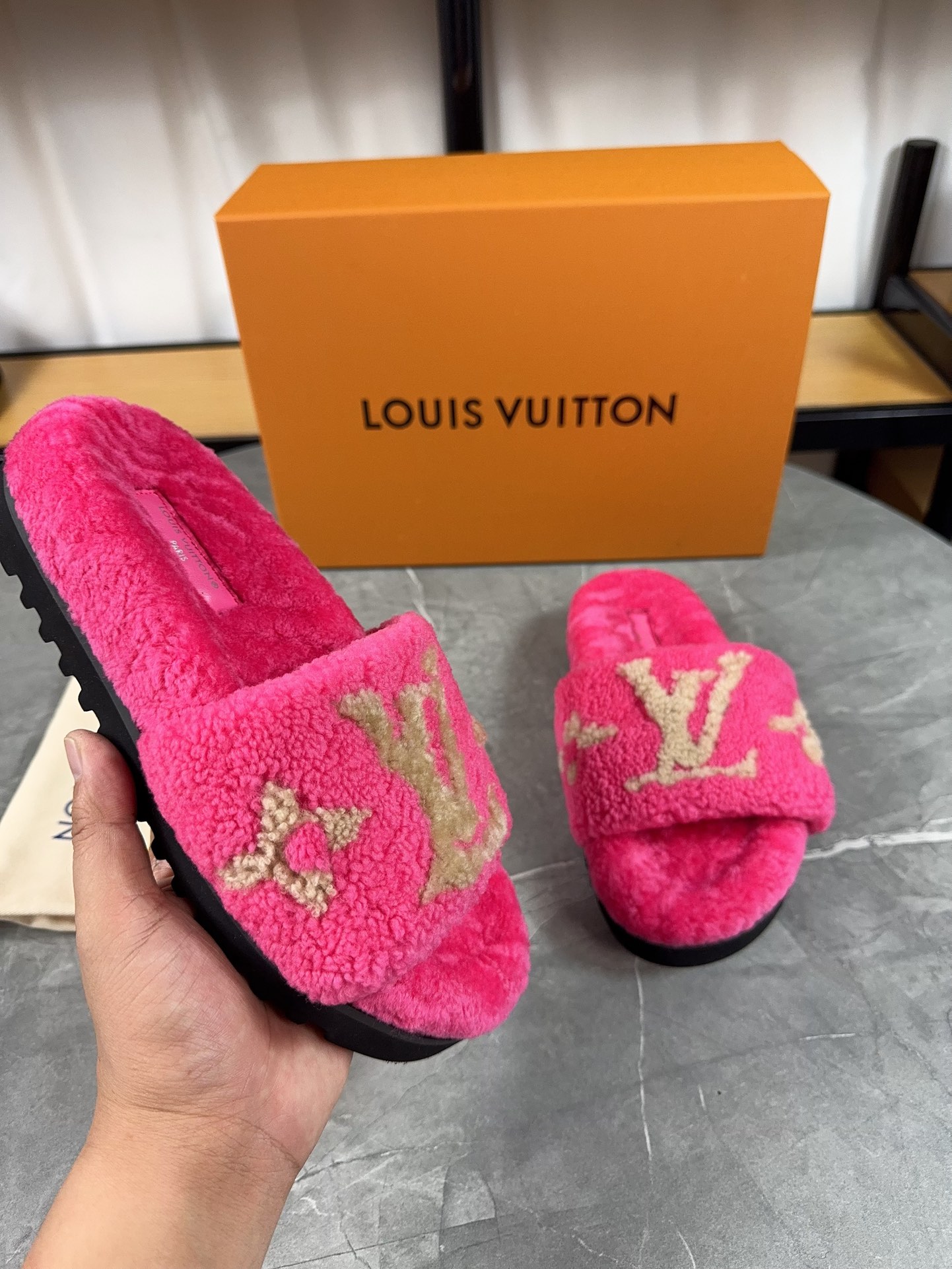 LV Woolen Slippers