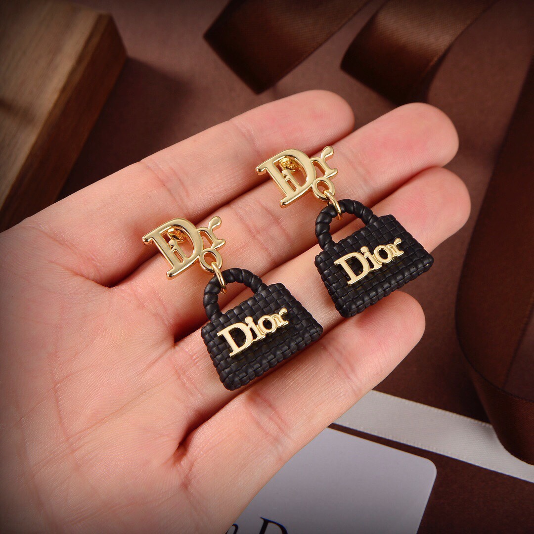 DIOR Mental Earings