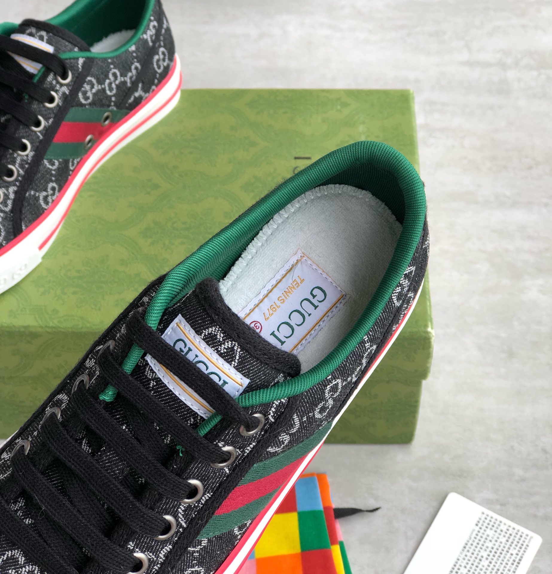 Gucci Classic Leather Sneakers/Flat Shoes