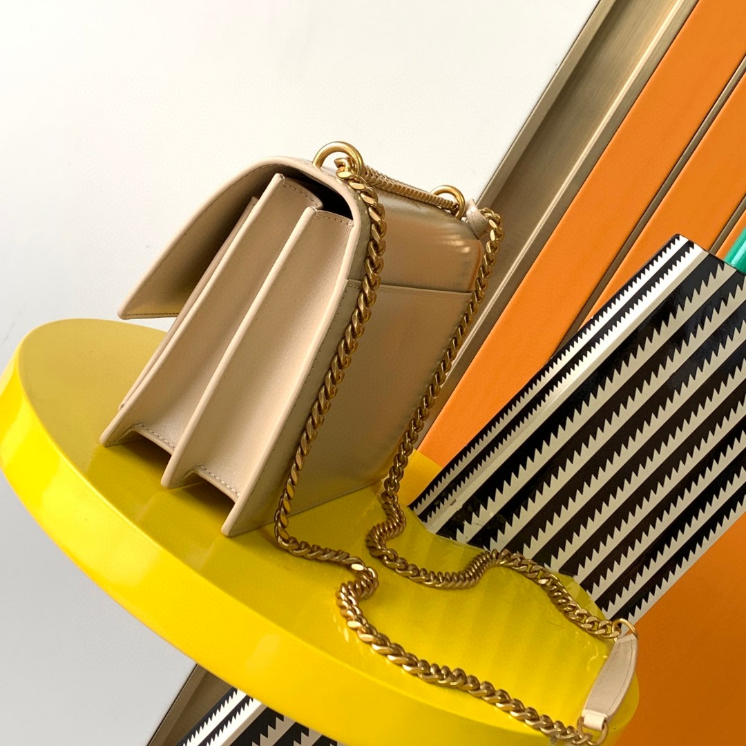 Saint Laurent Classic Chain Shoulder/Crossbody Bag for Women