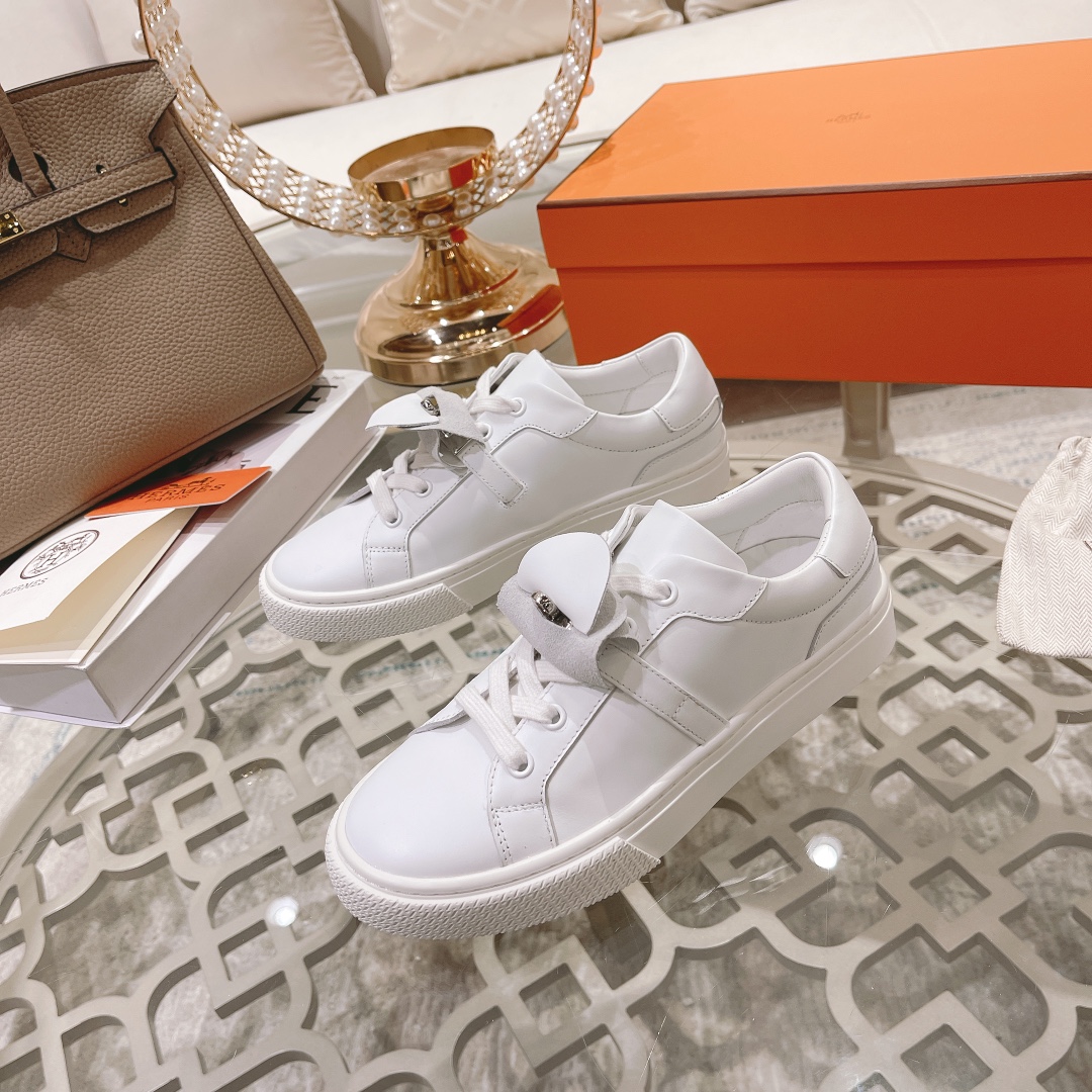 Hermès Latest Kelly Buckle White Sneakers Flat Shoe