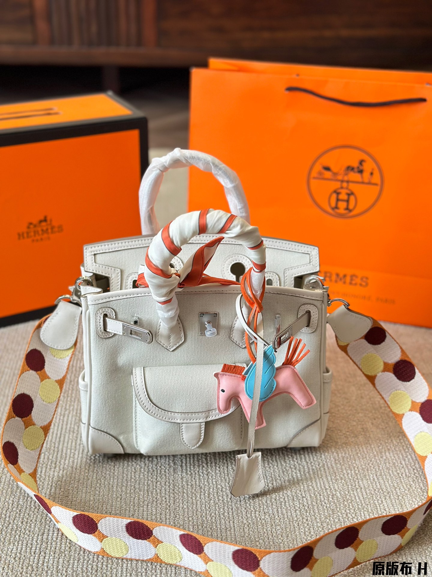 2024 New Arrival: Hermès Peau D'Ane Grain Handbag