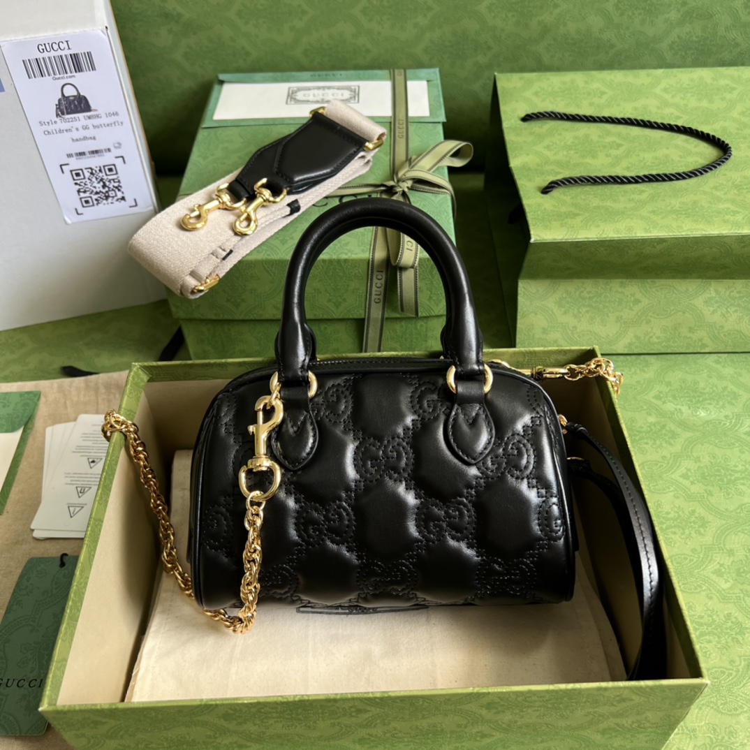 Gucci Classic Featured Sheepskin Handbag