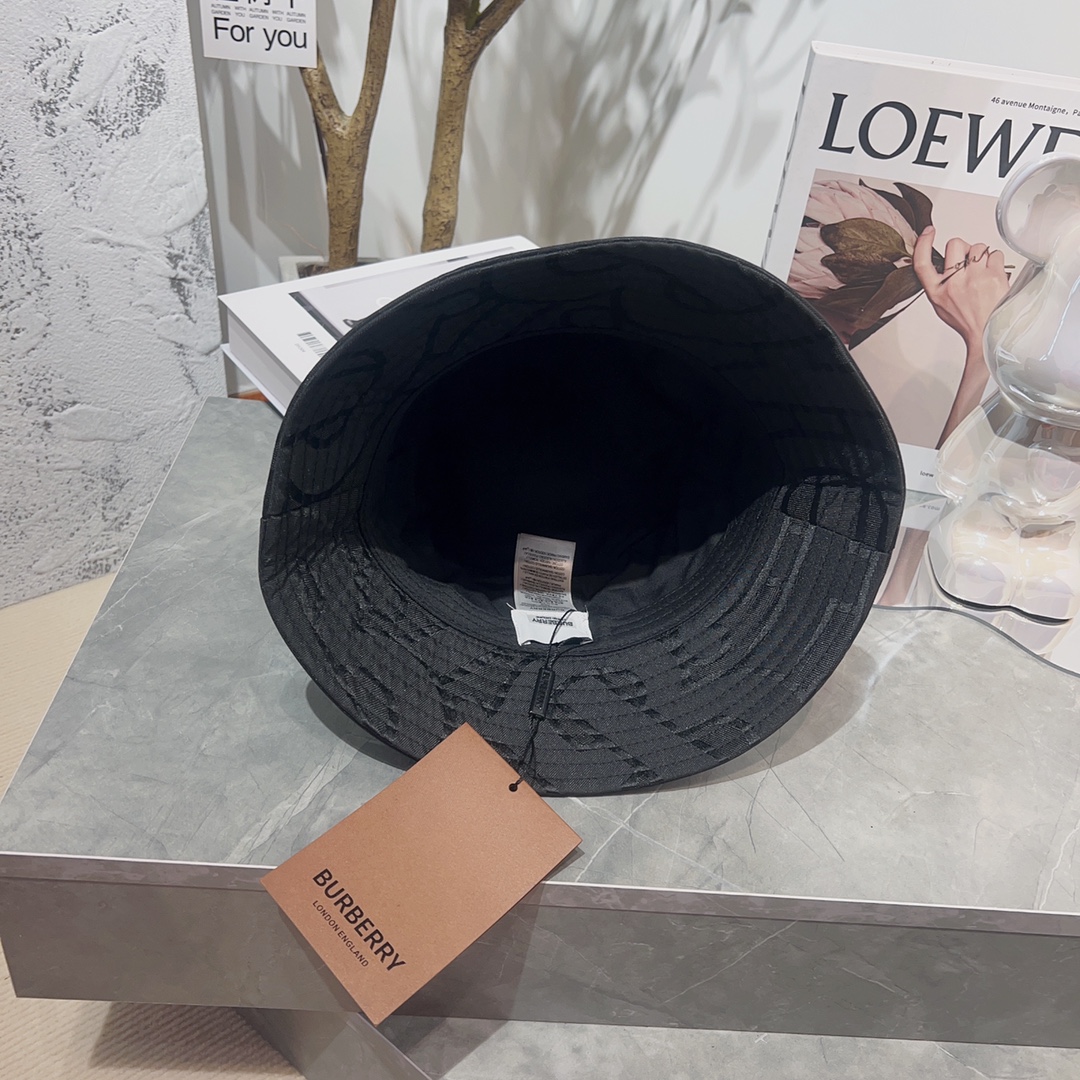 Burberry Black Fisherman Hat