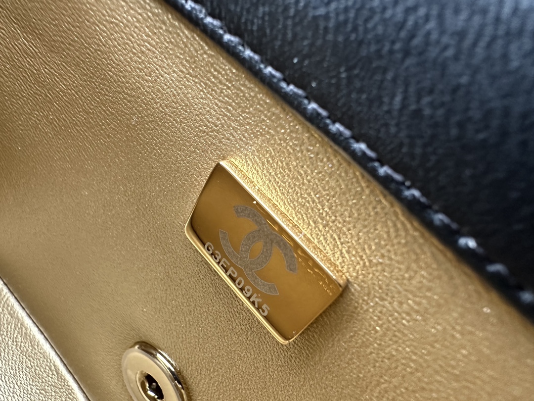 Chanel Black Calfskin Chain Bag