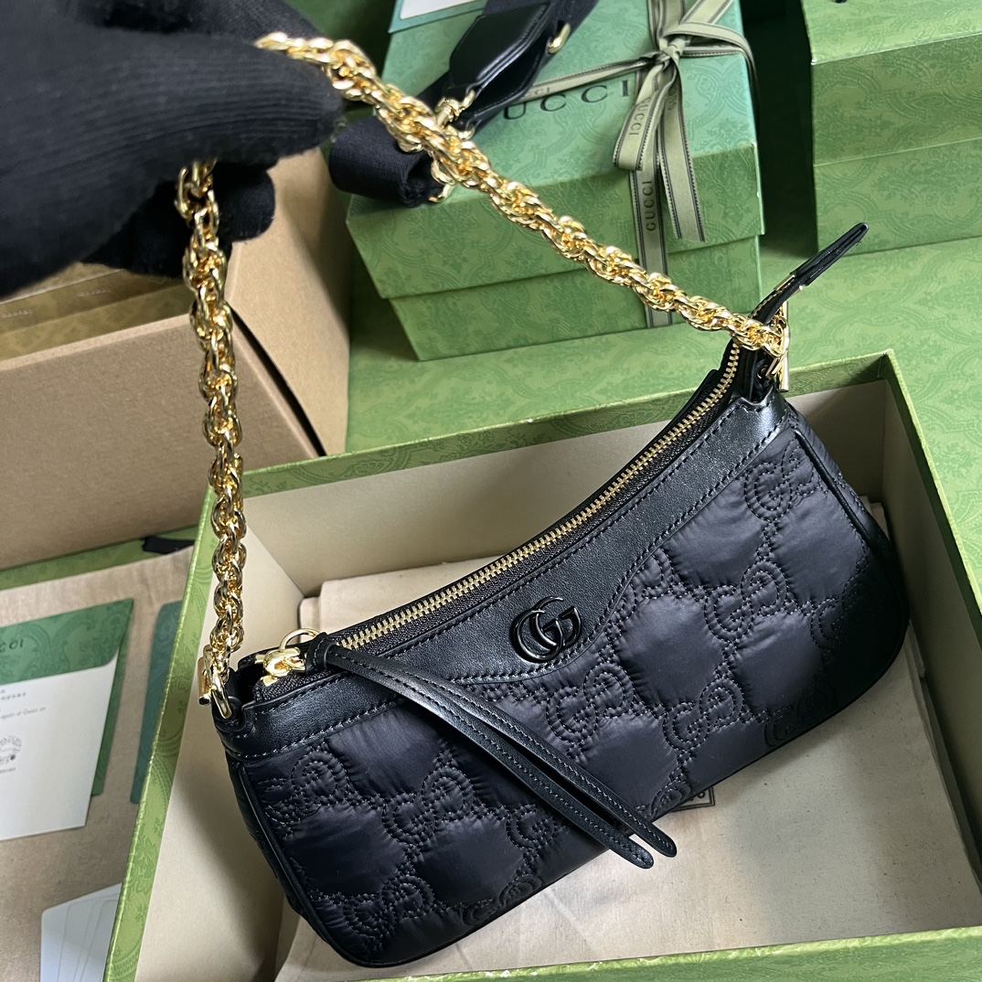 Gucci Embossed Chain Underarm Bag