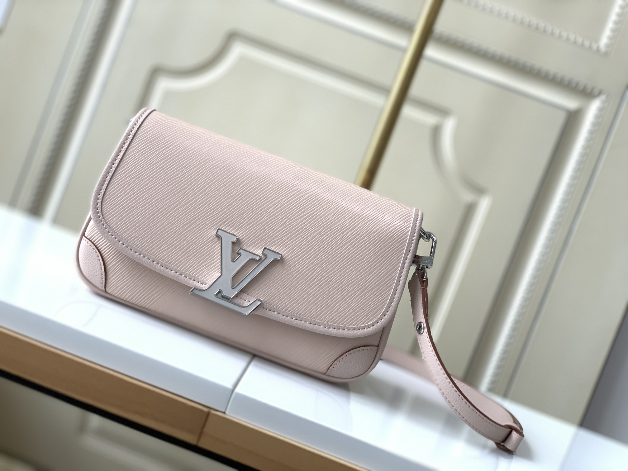 Louis Vuitton Glossy Pink Leather Clutch Bag