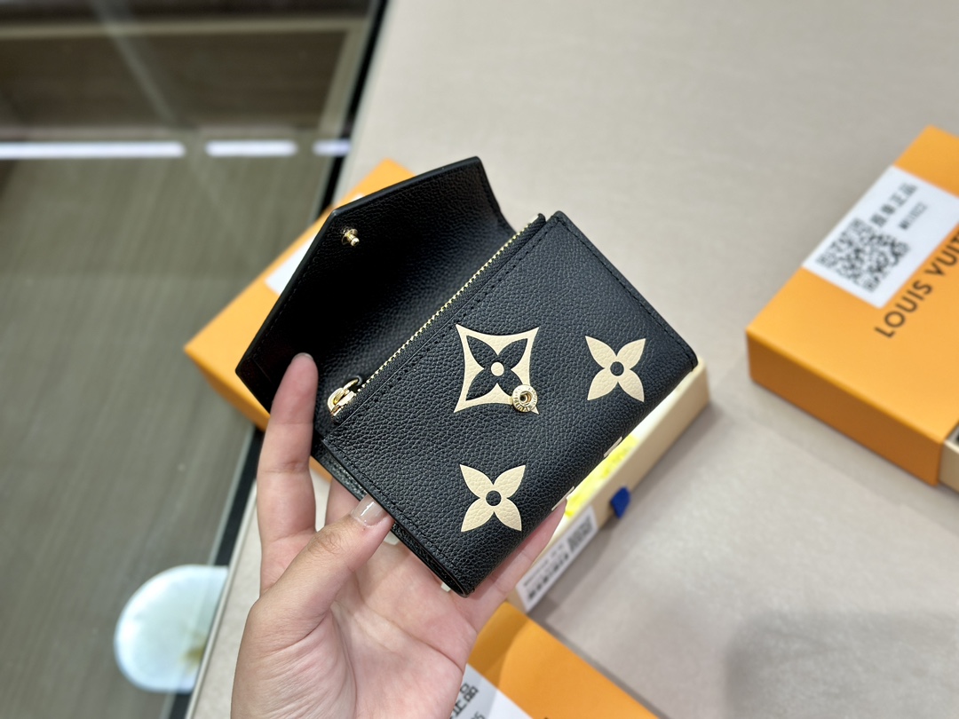 Louis Vuitton Classic Black Wallet