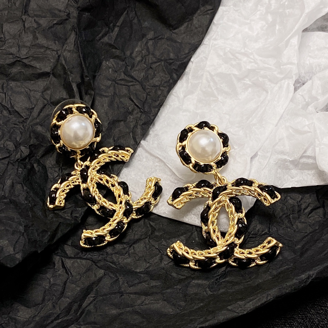 Chanel Classic Elegance Earrings