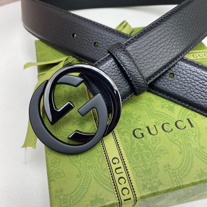 GUCCI Classic Leather Belt
