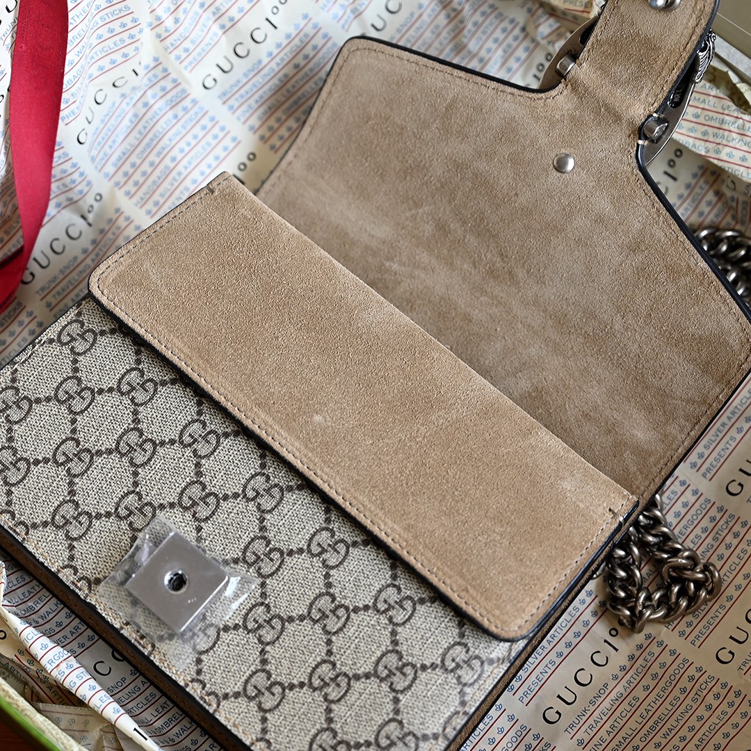 Gucci Classic Rich-Tone Cowhide Chain Crossbody/shoulder Bag