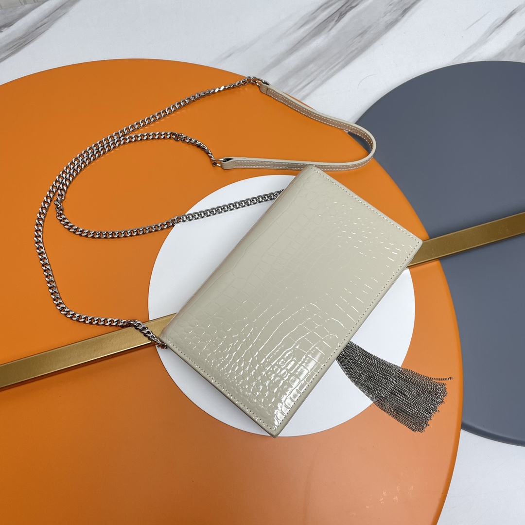 Saint Laurent Classic Chain Shoulder/Crossbody Bag for Women