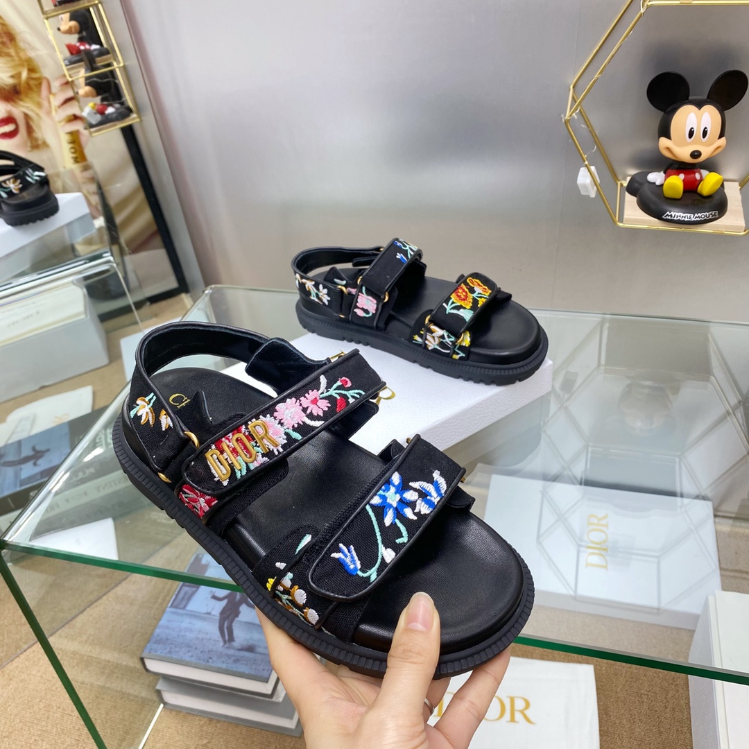 Dior Act Black sandals
