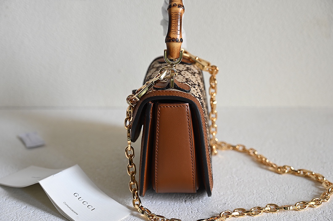 Gucci Classic Vintage-Inspired Leather Handbag