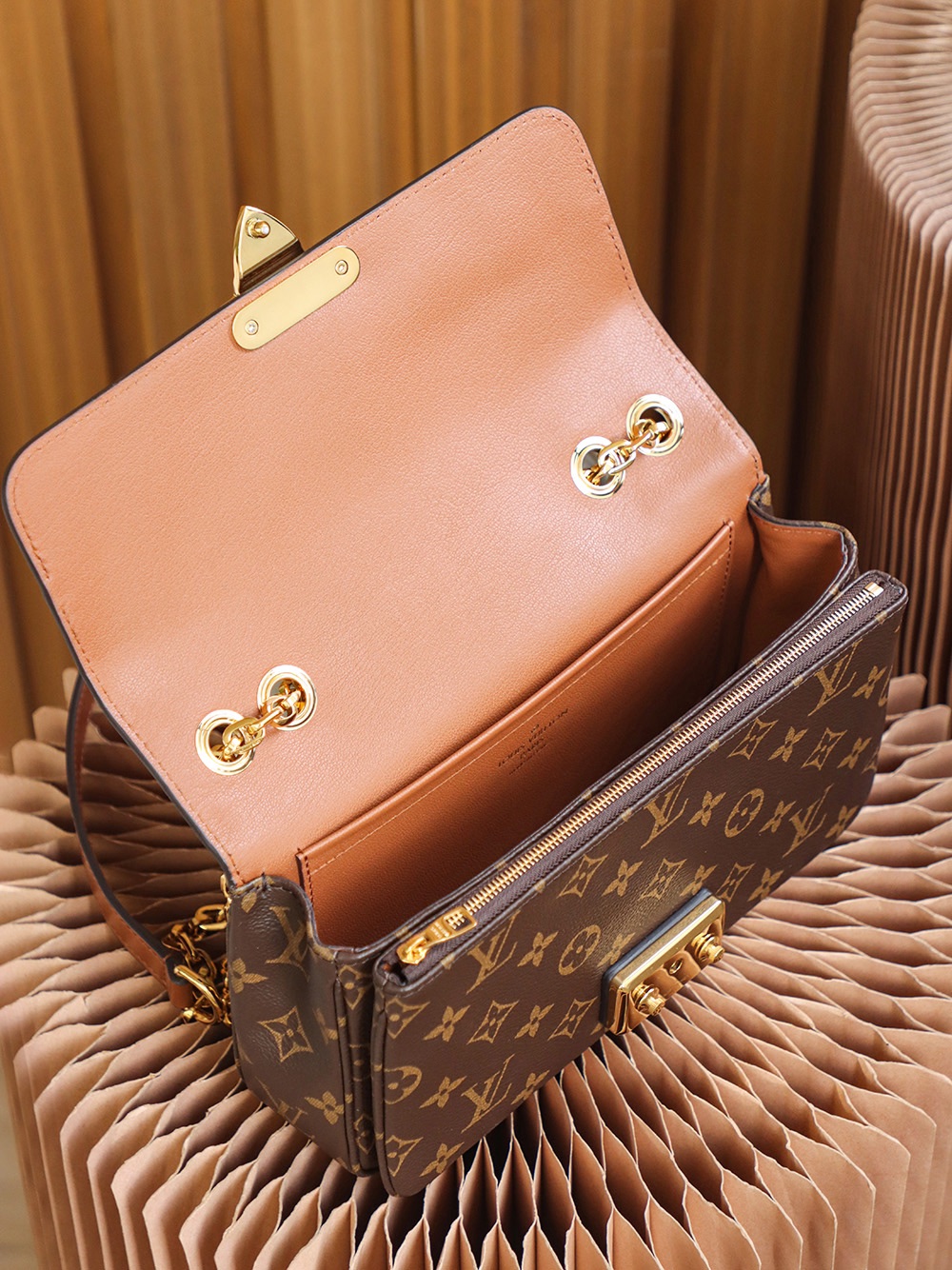 LV Classic Monogram Chain Bag