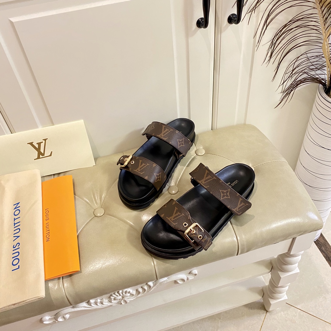 LV Fashionable Classic Versatile Leather Slippers