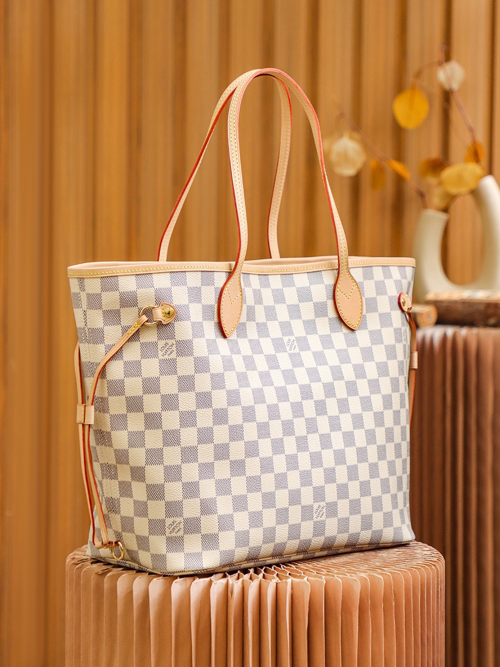 Louis Vuitton Versatile Leather Tote Bag