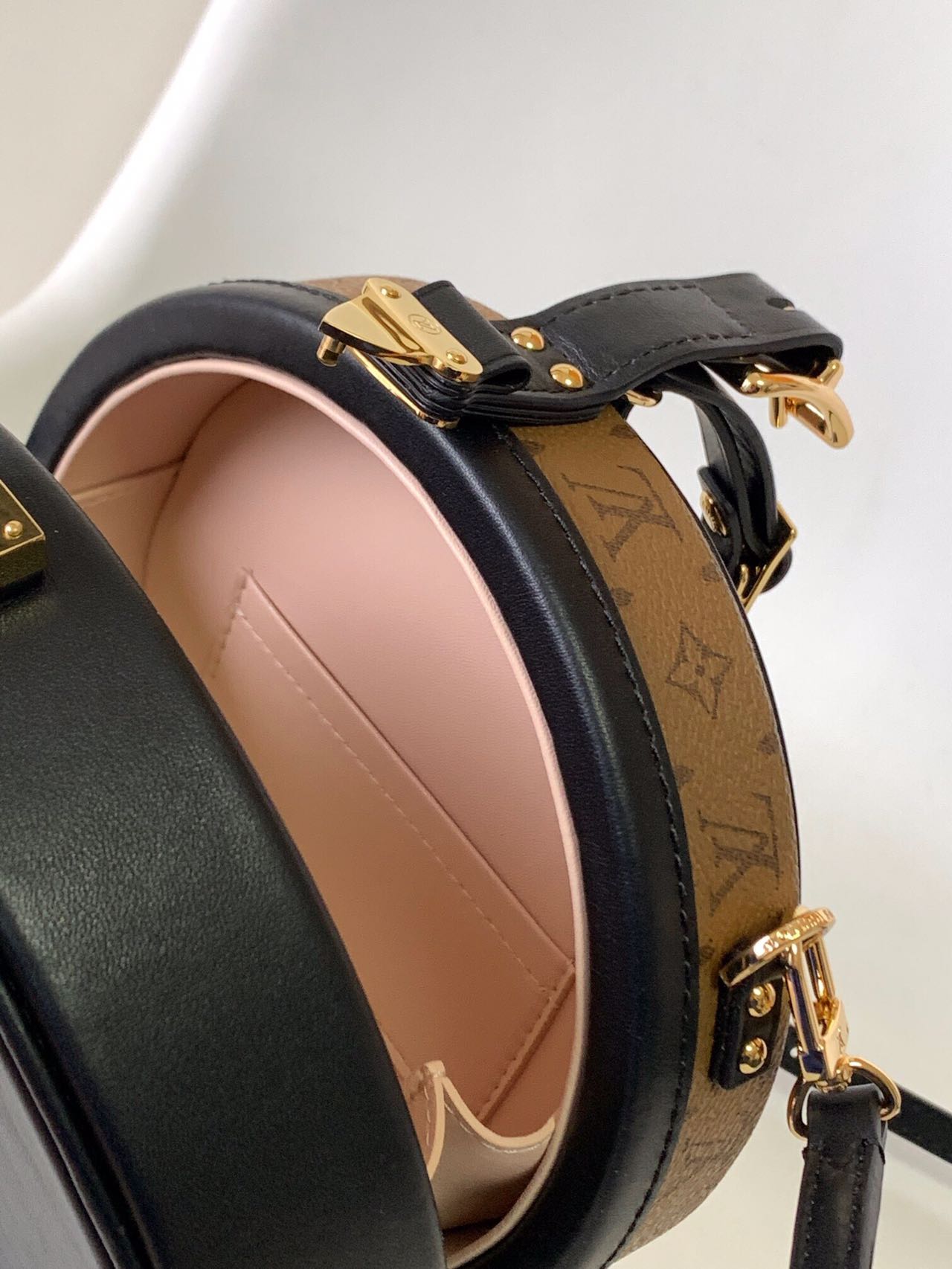 LV Classic Monogram Round Bag