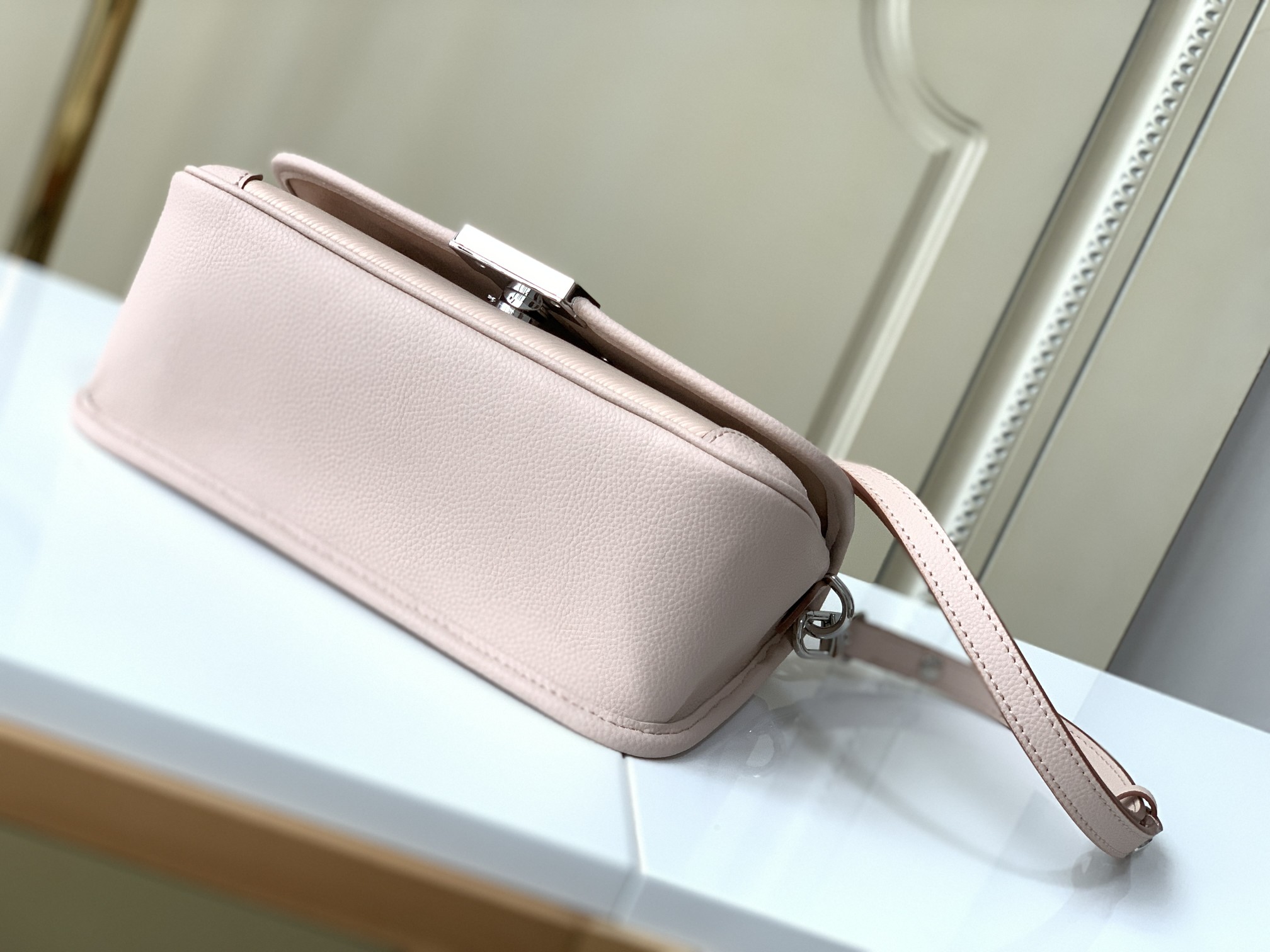 Louis Vuitton Glossy Pink Leather Clutch Bag