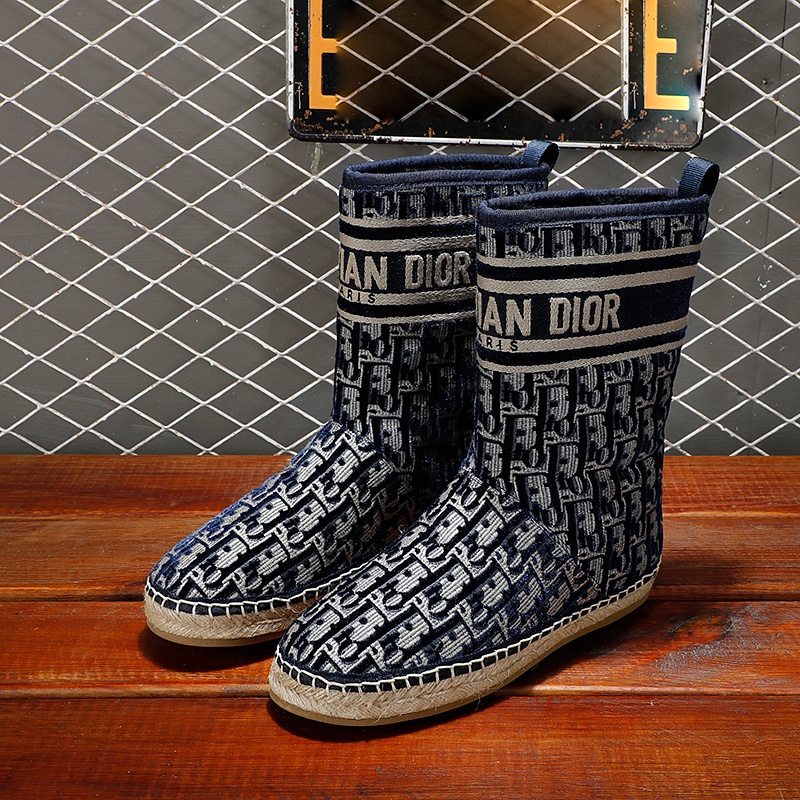 Dior Granville Snow Boots: The Hottest Winter Trend