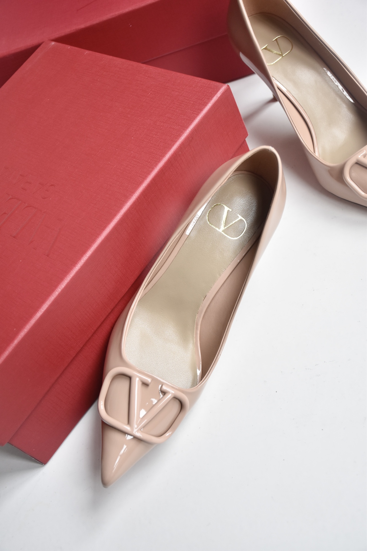 Valentino Classic Patent Leather High Heels (4cm/8 cm)