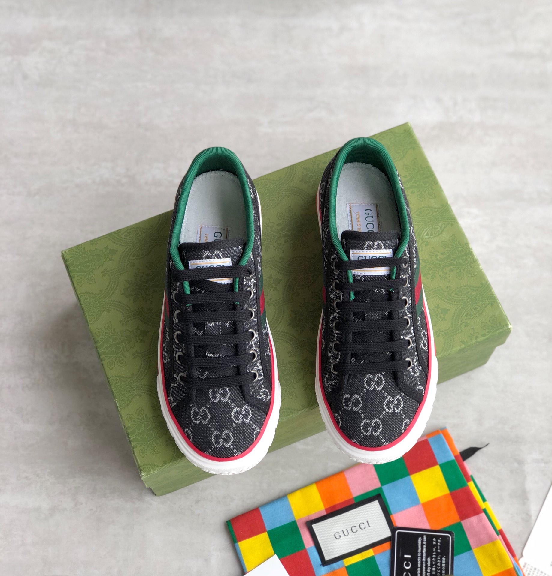 Gucci Classic Leather Sneakers/Flat Shoes