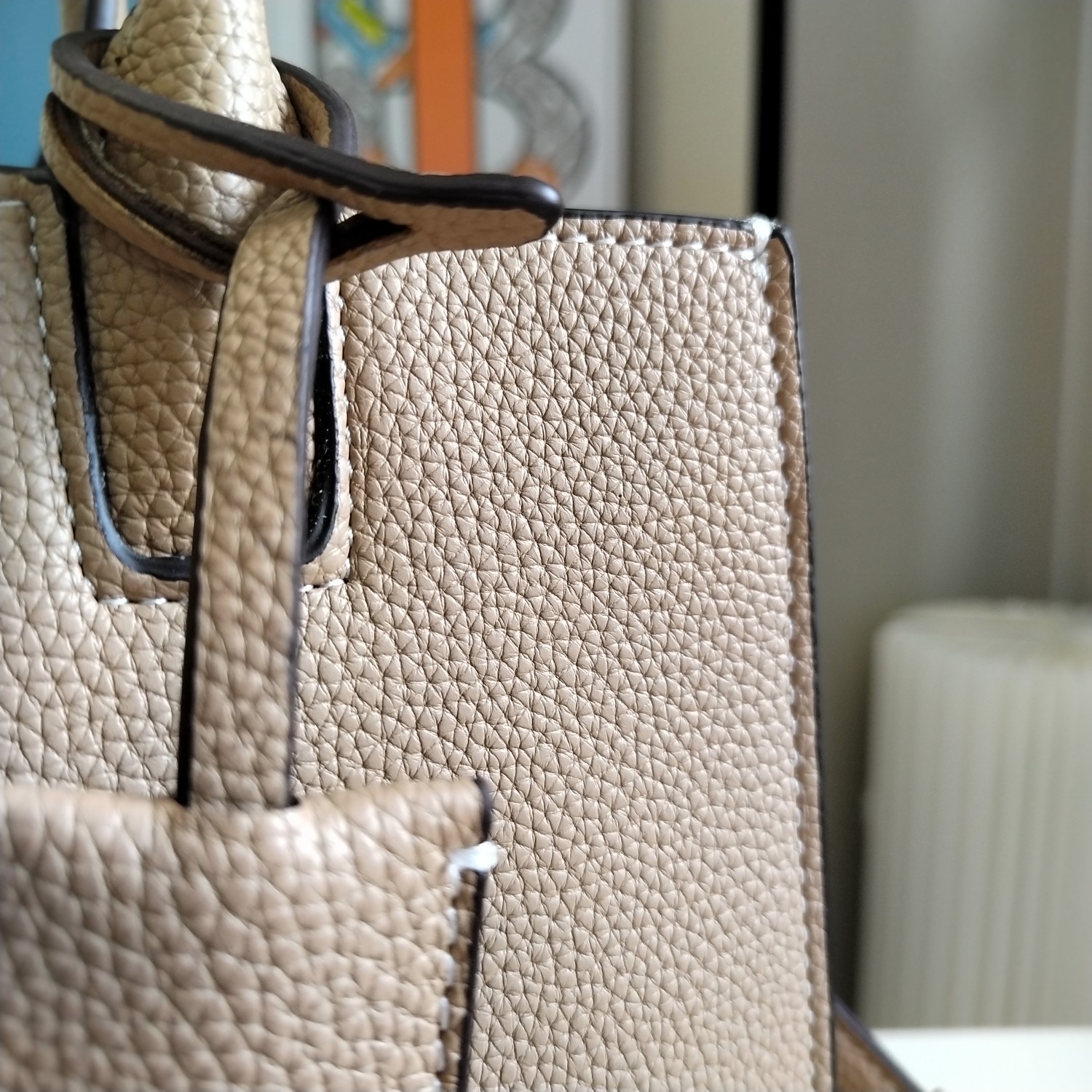 Burberry Leather Elegant Handbag