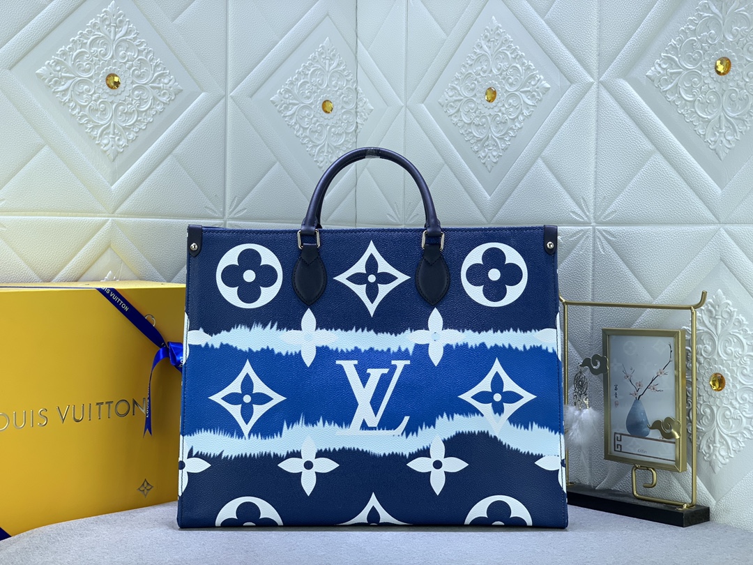 Louis Vuitton Classic Fashionable Tote Bag