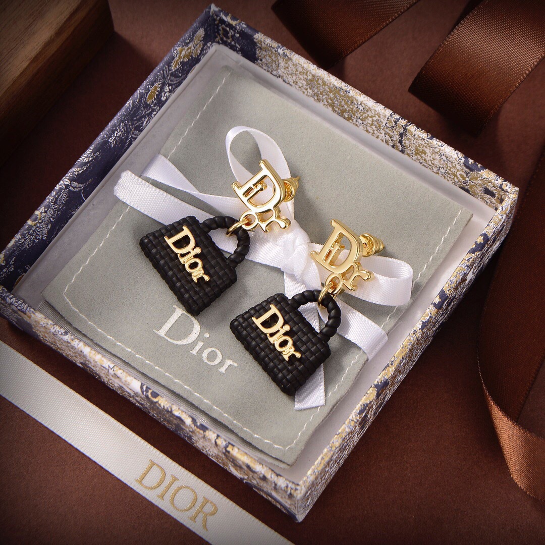 DIOR Mental Earings