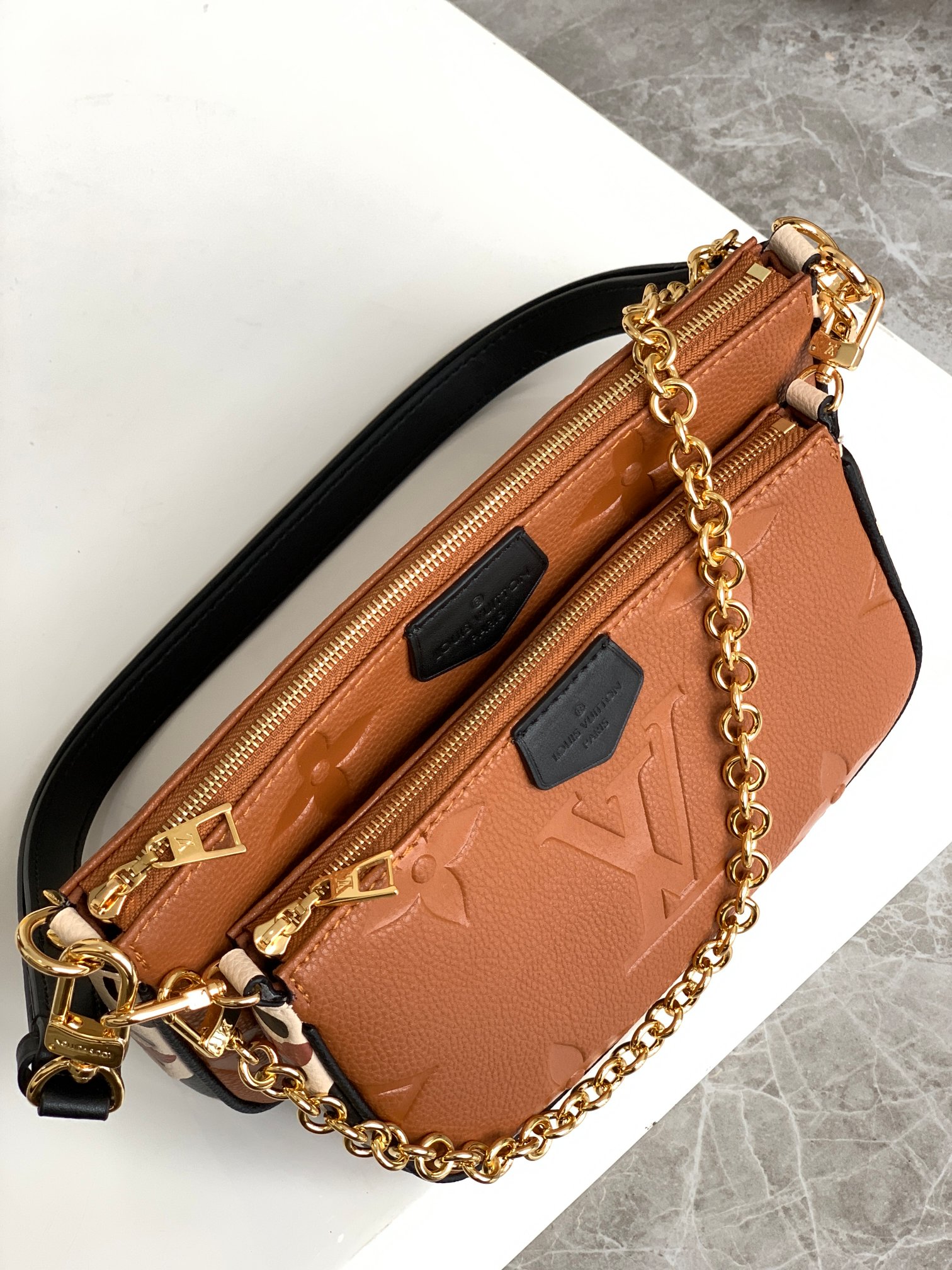 Louis Vuitton Classic Vintage-Inspired Crossbody/Shoulder Bag