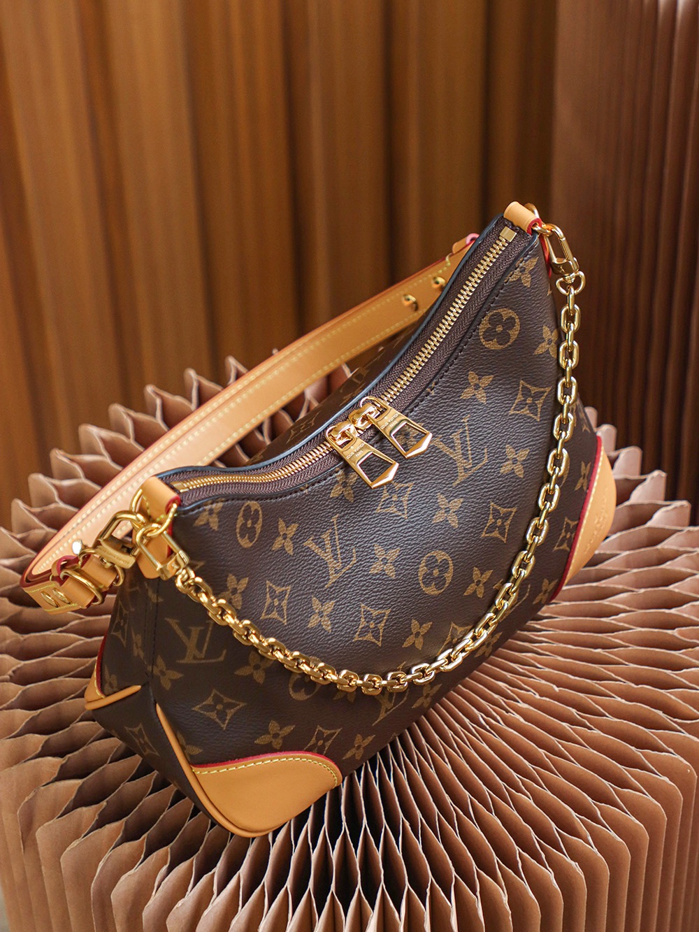 Louis Vuitton Classic Fashionable Tote Bag