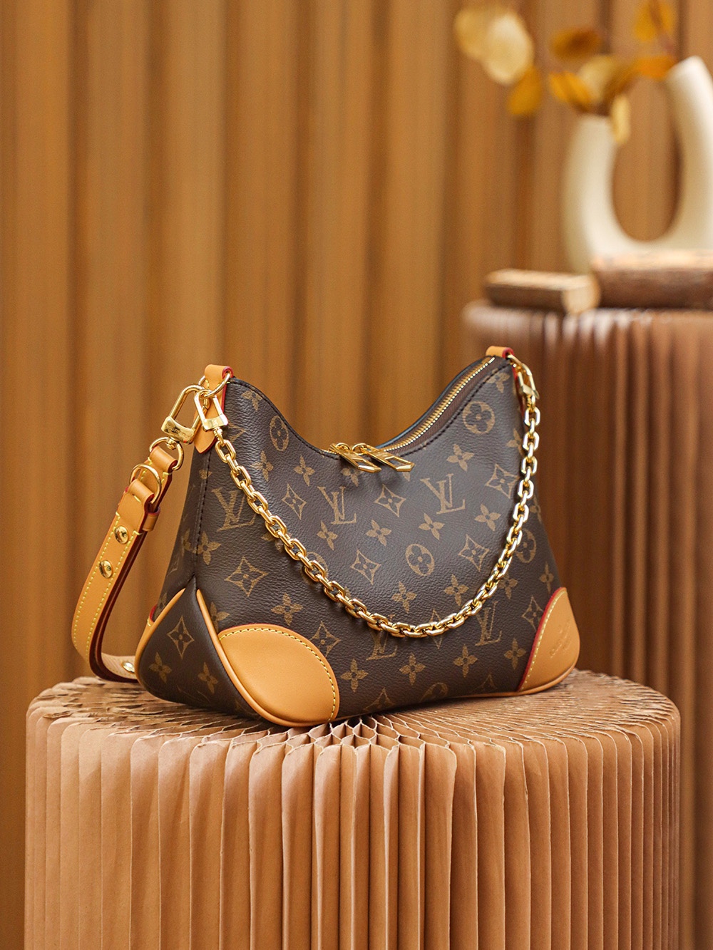 Louis Vuitton Classic Fashionable Tote Bag