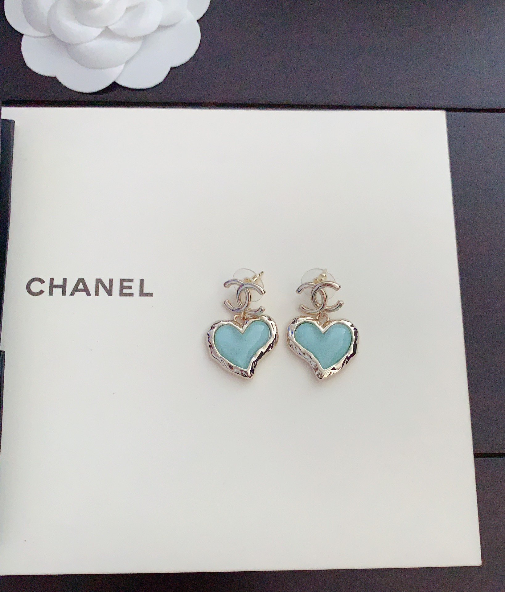 Chanel Meltal Earing