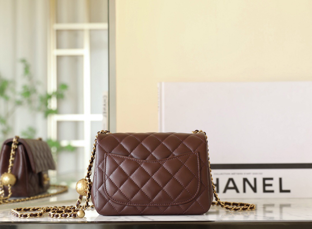 Chanel Lambskin Quilted Handbag