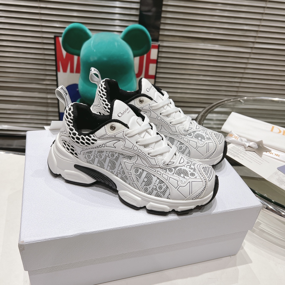 Dior Chrono Sneakers