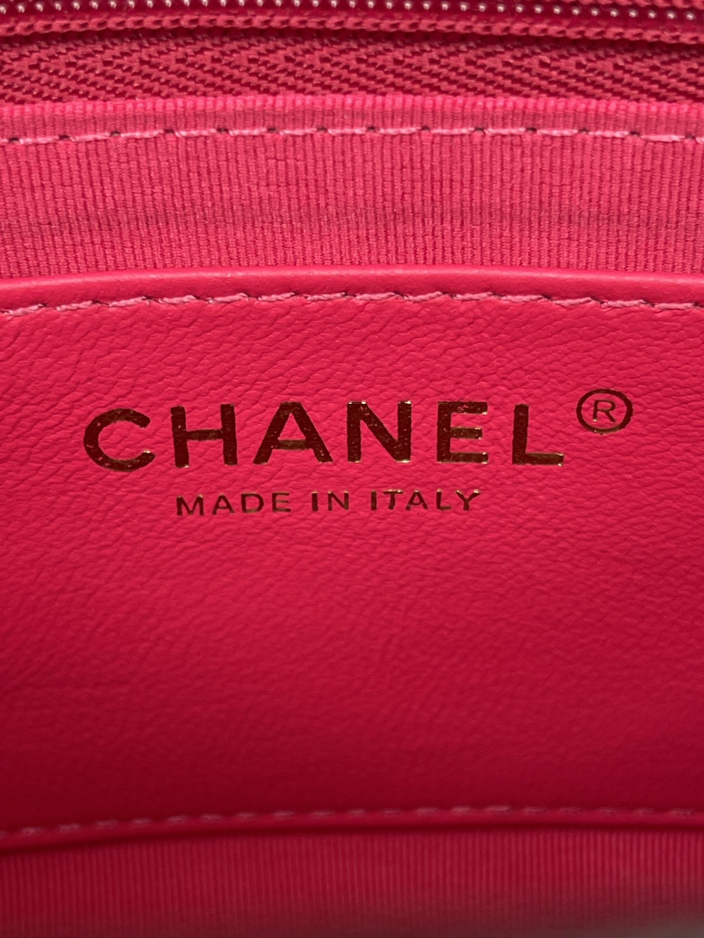 Chanel Cracked Grainy Leather Crossbody Bag