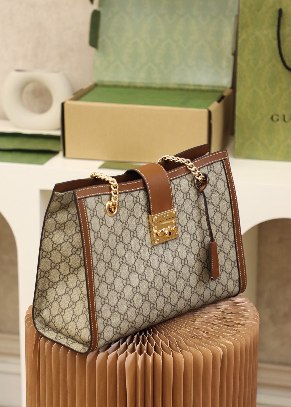 Gucci Classic Vintage-Inspired Leather Large Tote Bag