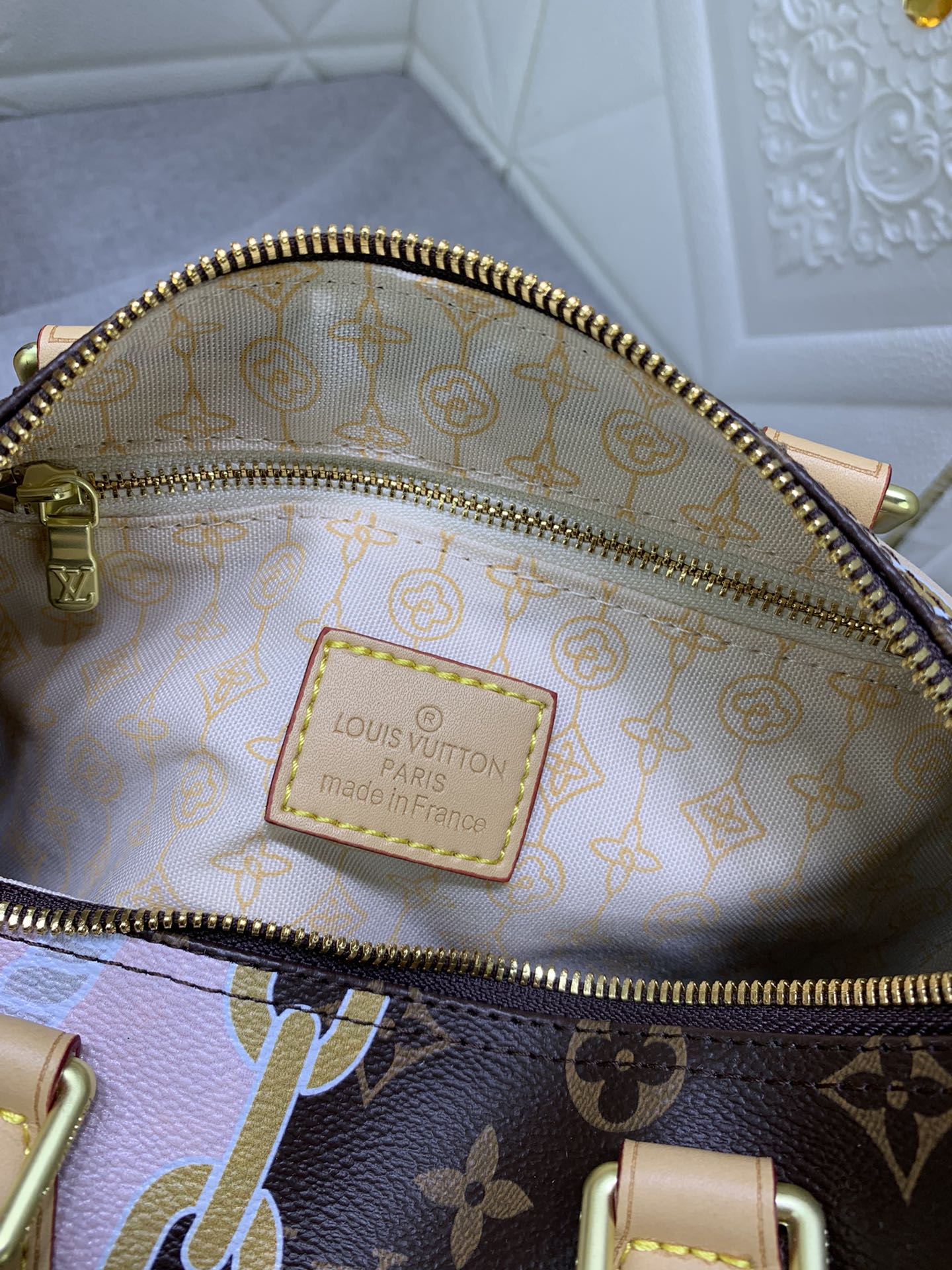 Louis Vuitton Classic Vintage-Inspired Crossbody/Shoulder Bag