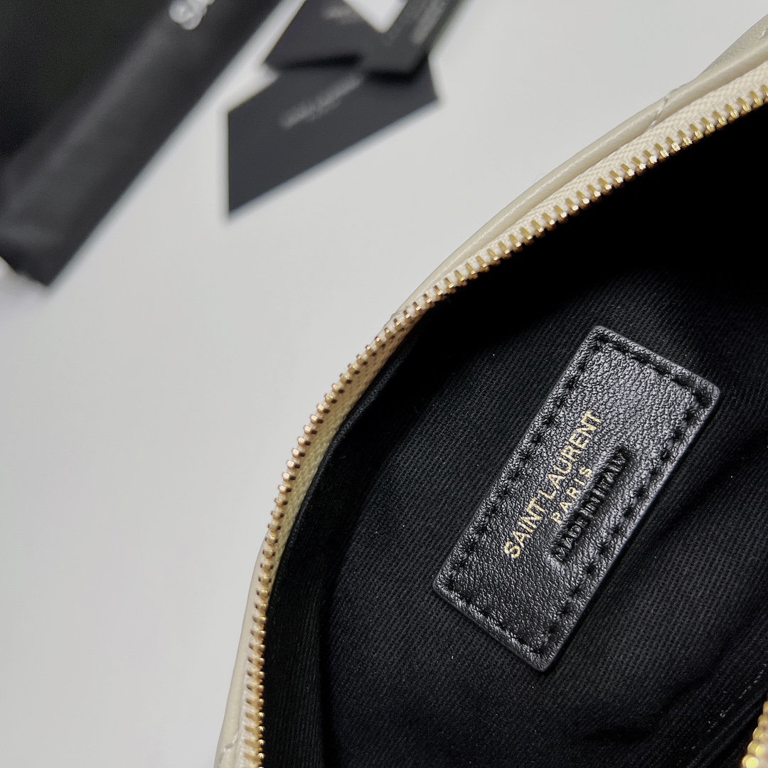 Saint Laurent Classic Chain Shoulder/Crossbody Bag for Women