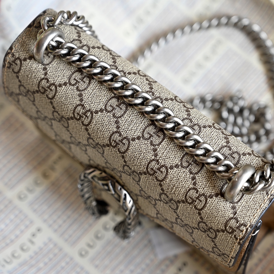 Gucci Classic Rich-Tone Cowhide Chain Crossbody/shoulder Bag