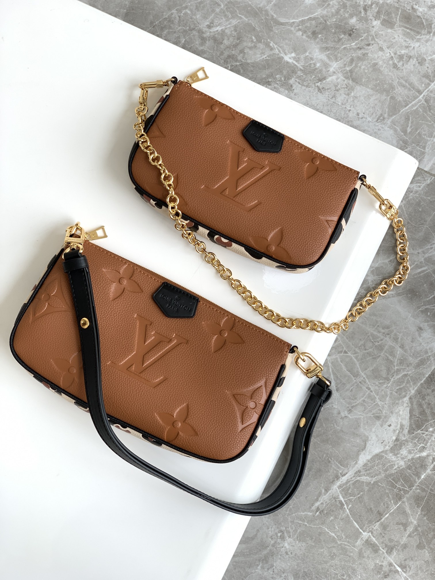 Louis Vuitton Classic Vintage-Inspired Crossbody/Shoulder Bag