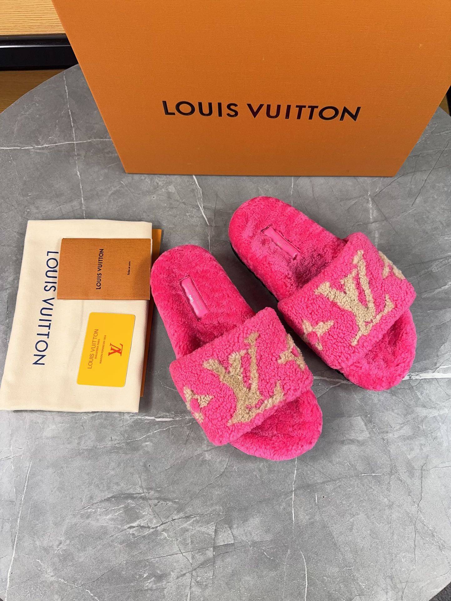 LV Woolen Slippers
