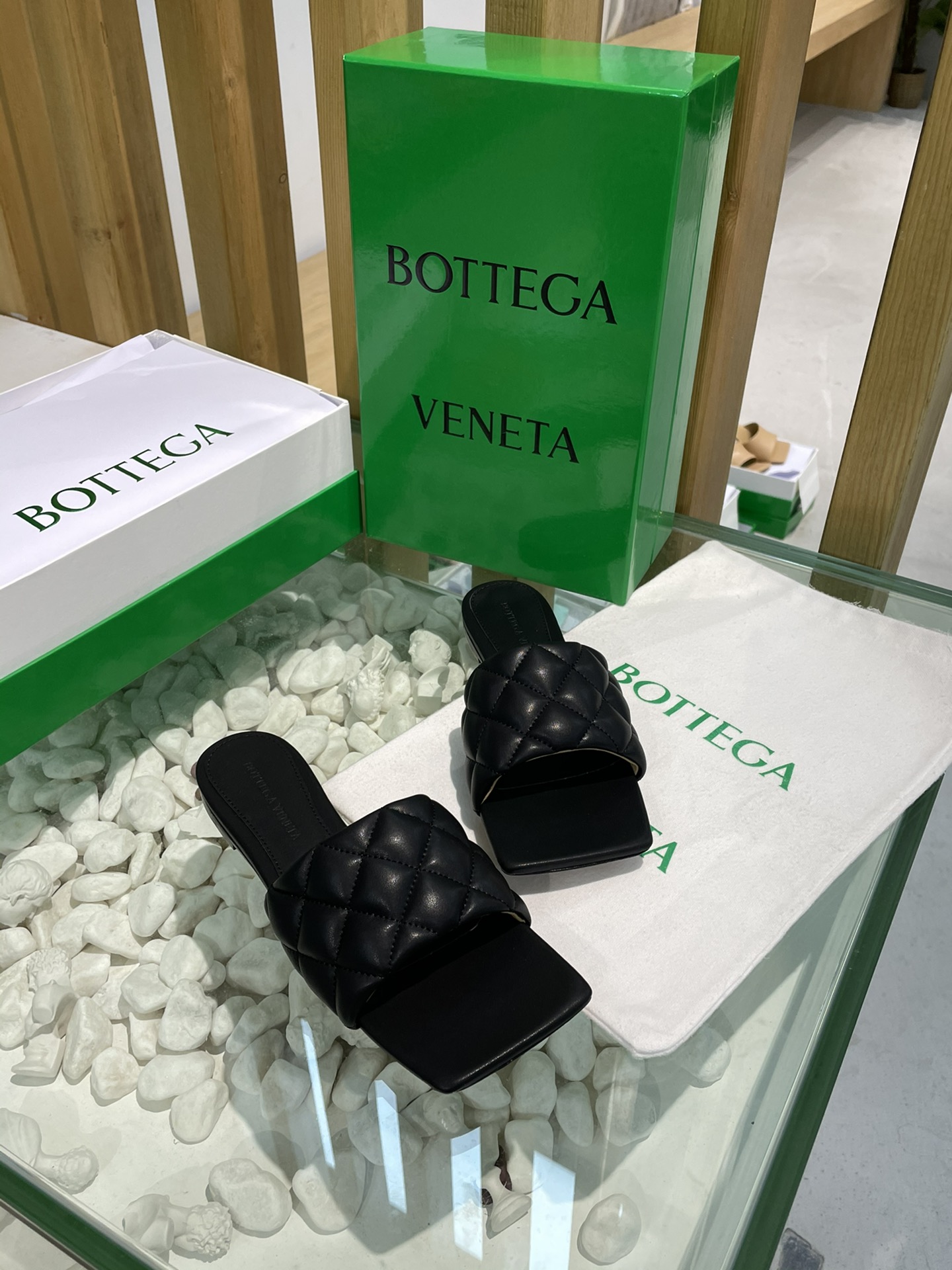 Bottega Veneta Rhombus flat-bottomed slippers