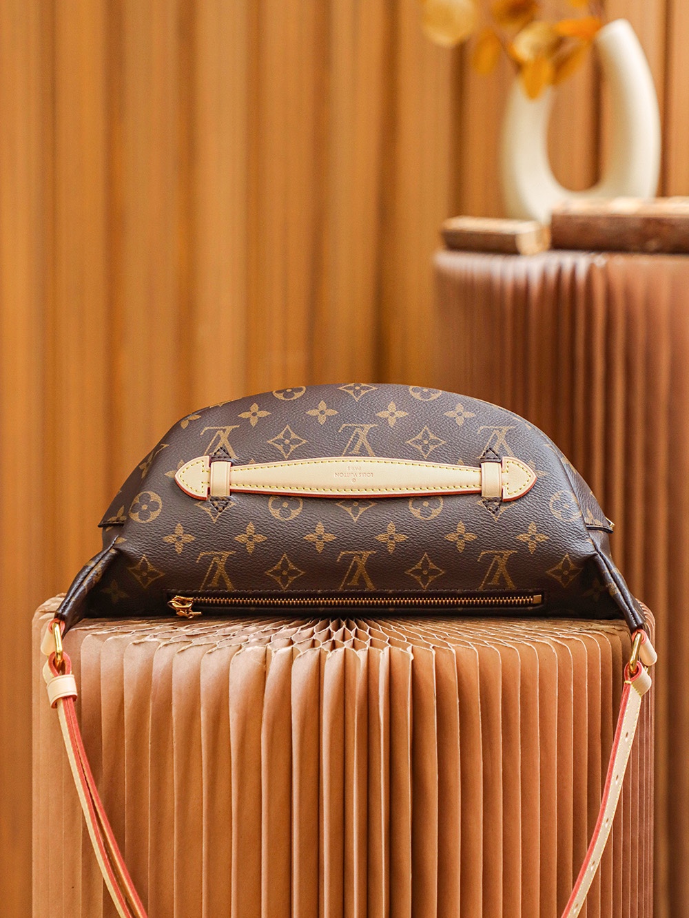 Louis Vuitton Classic Vintage-Inspired Pouch Bag