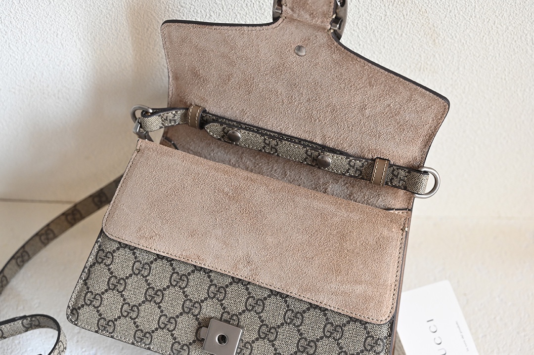 Gucci Classic Vintage-Inspired Leather Handbag