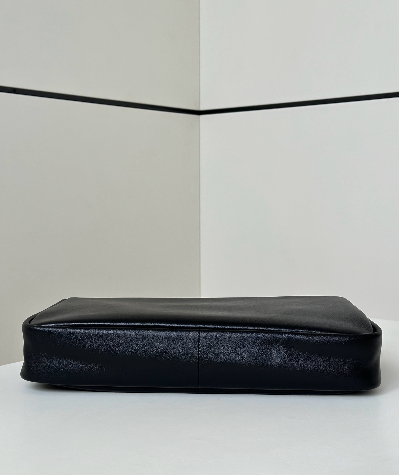 Fendi Baguette Large Chain Handbag