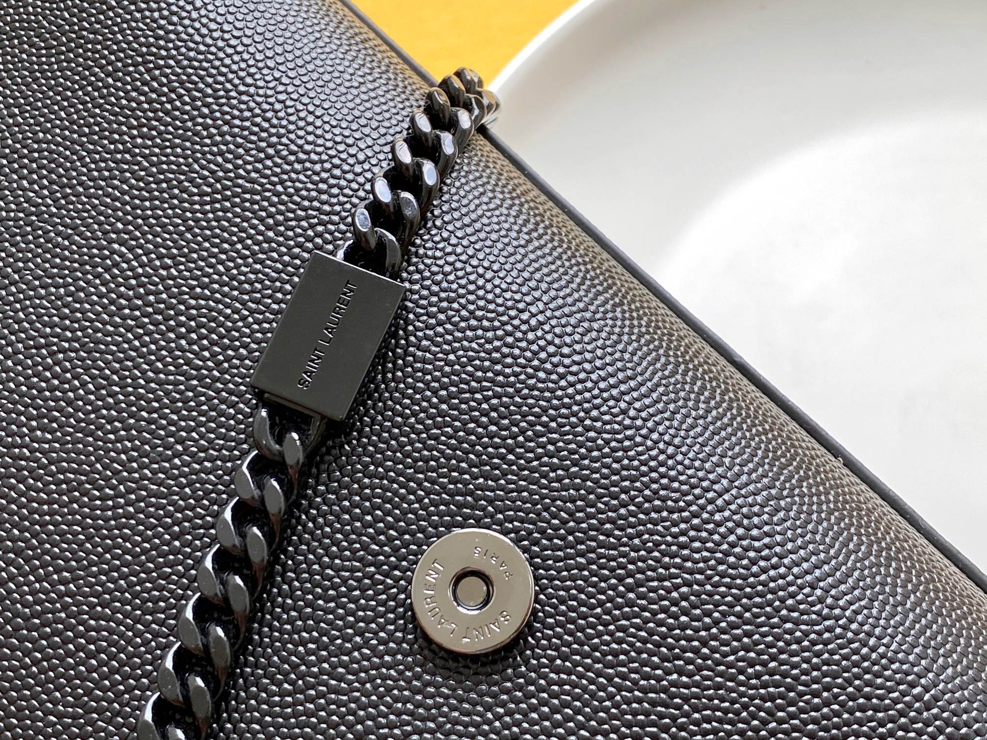 Saint Laurent Classic Chain Shoulder/Crossbody Bag for Women  in Black