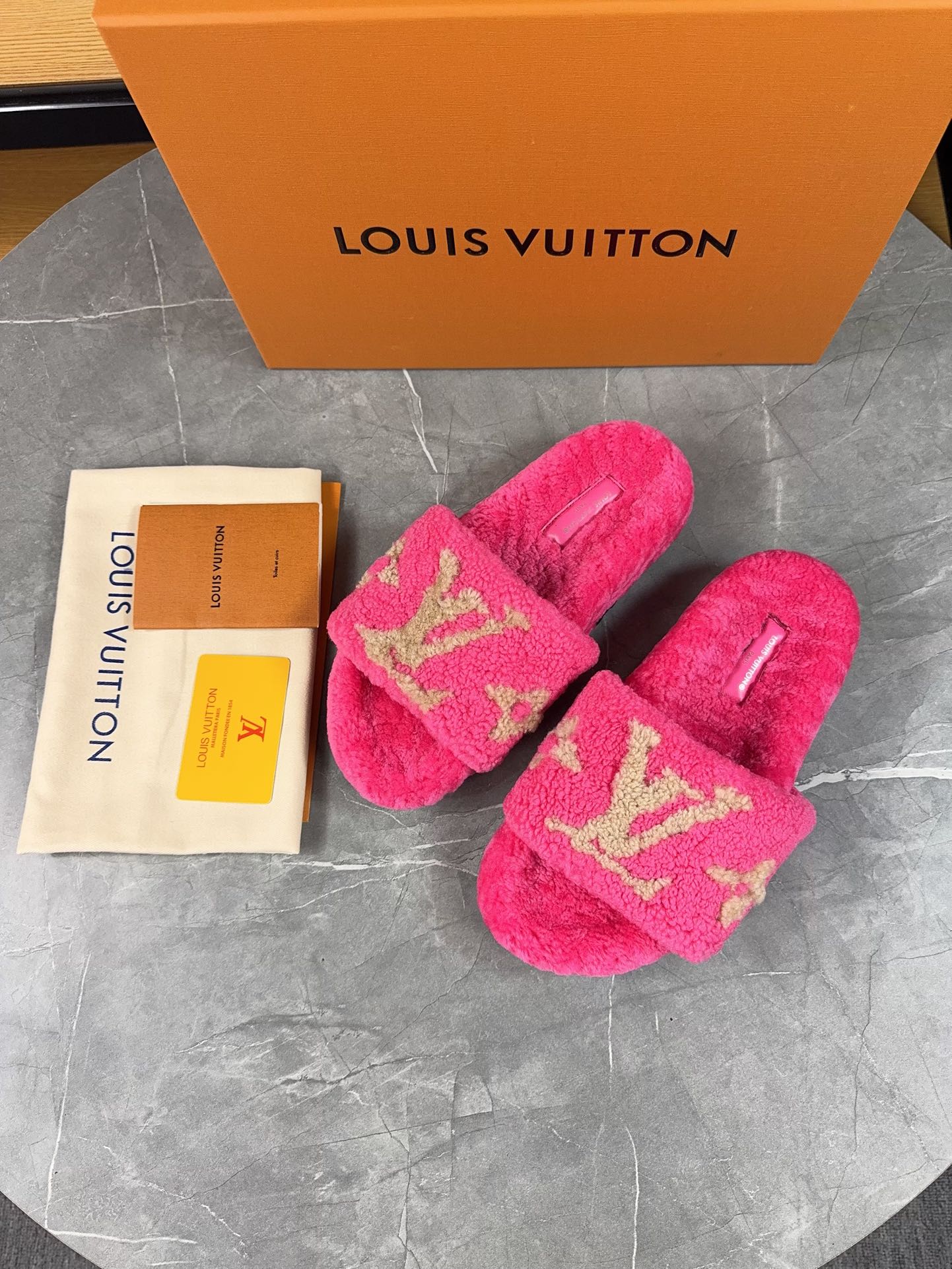 LV Woolen Slippers